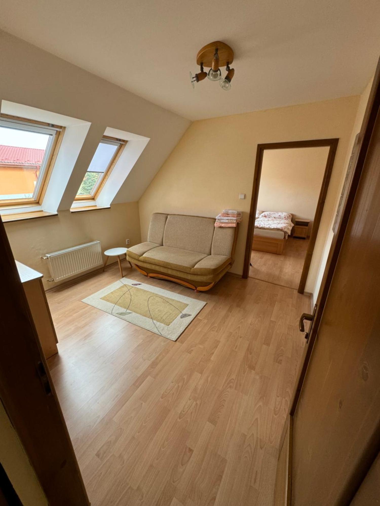 Lutra Montana Apartment Relov Ngoại thất bức ảnh